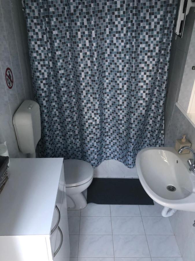 Small Cosy House Lavrion Apartment Bagian luar foto