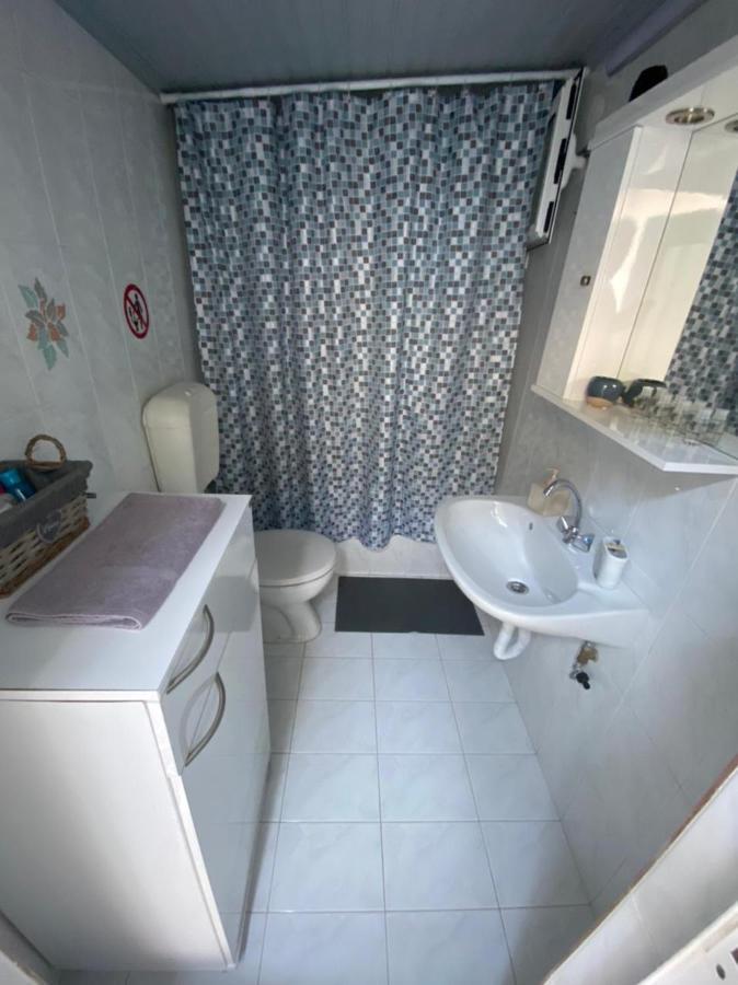 Small Cosy House Lavrion Apartment Bagian luar foto