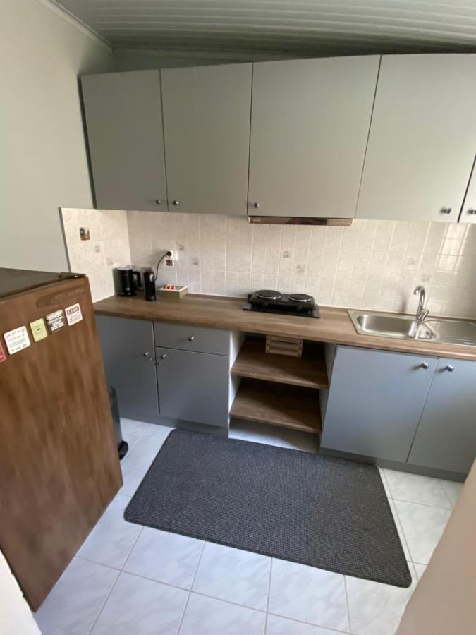 Small Cosy House Lavrion Apartment Bagian luar foto