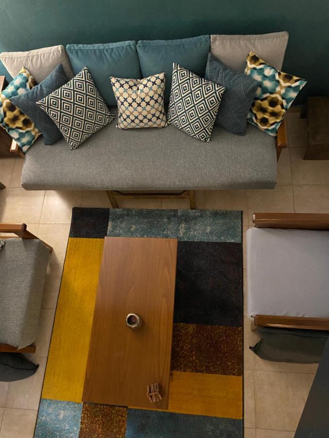 Small Cosy House Lavrion Apartment Bagian luar foto