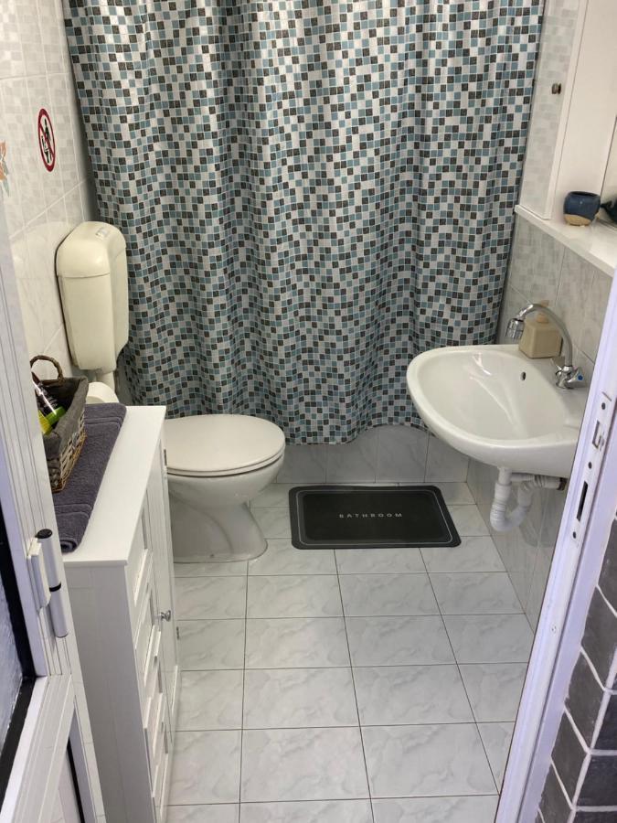 Small Cosy House Lavrion Apartment Bagian luar foto
